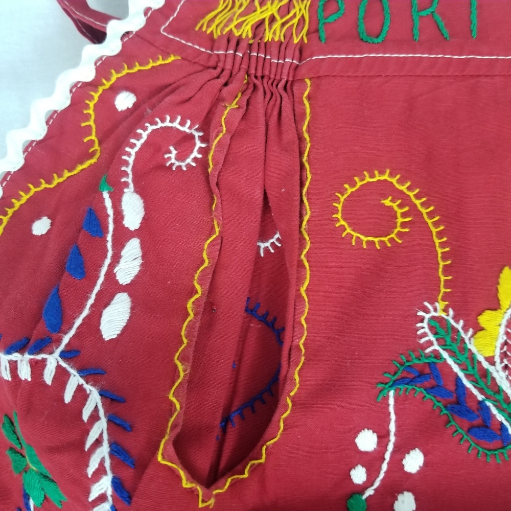 Embroidered Portugal apron - Picture 5 of 6